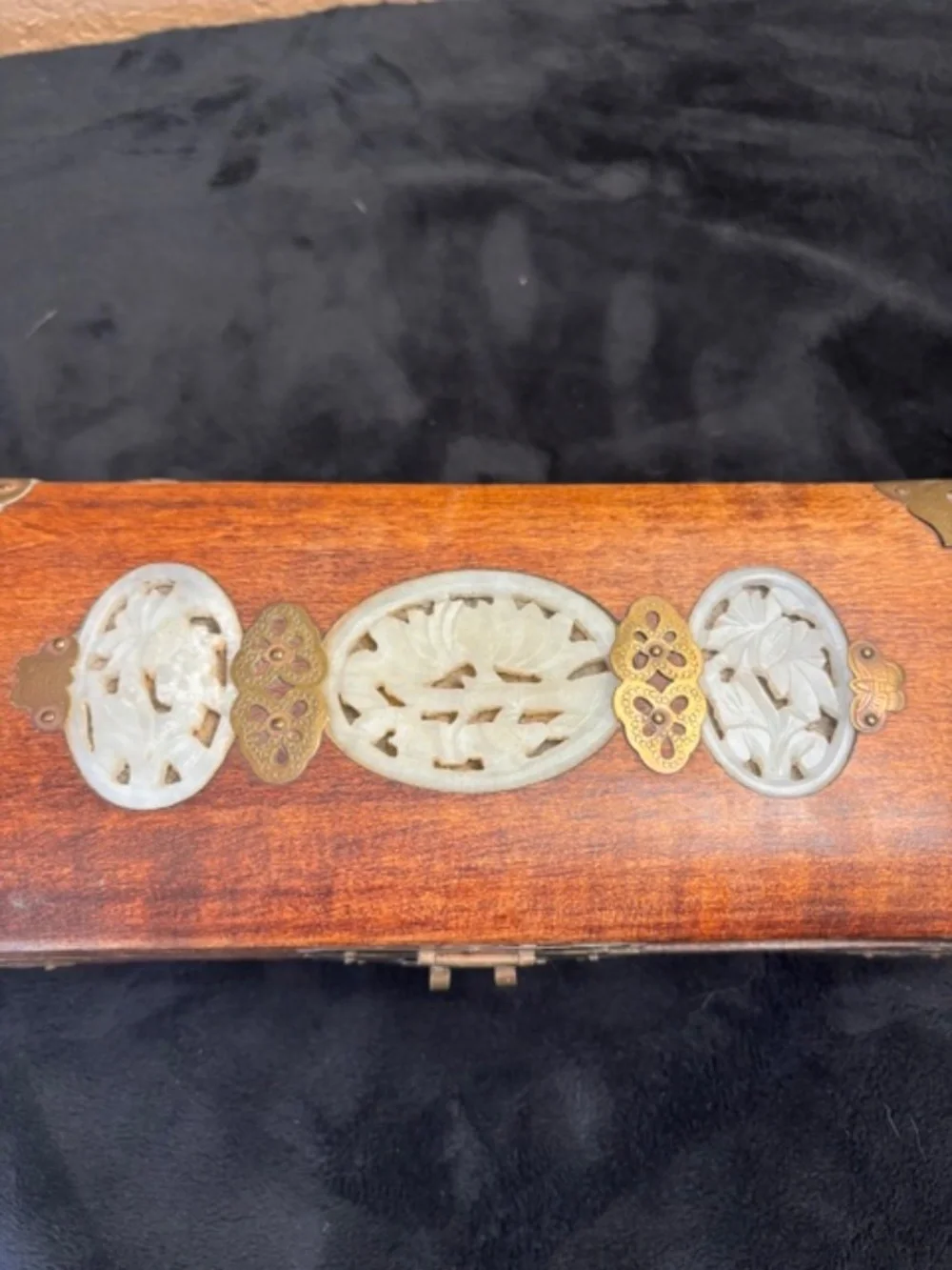 N/A brass corner